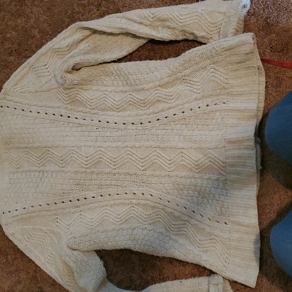 Far away from close cardigan - Picture 14 of 14